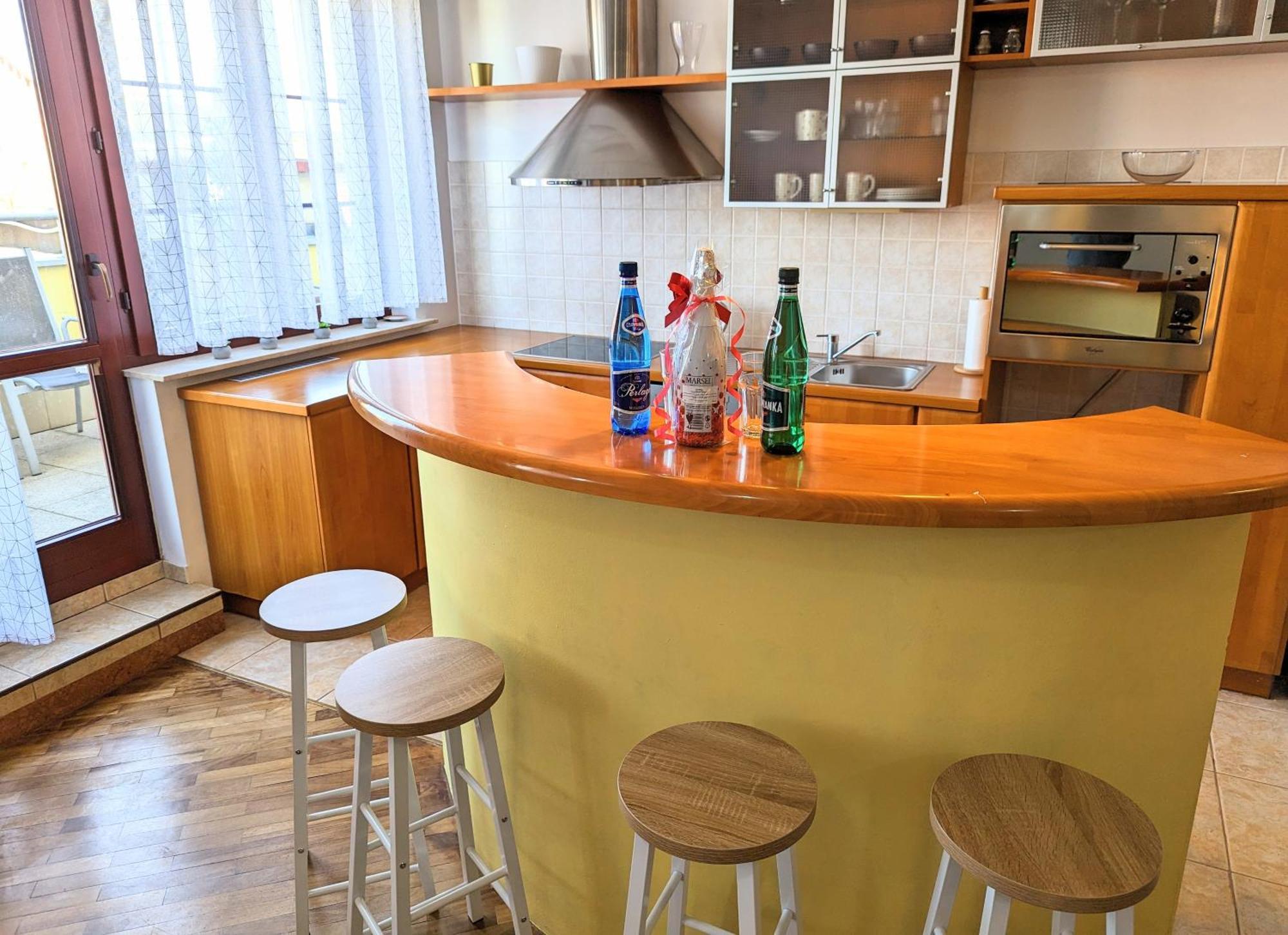 3-Bedroom Apt In Town Square Breslávia Exterior foto