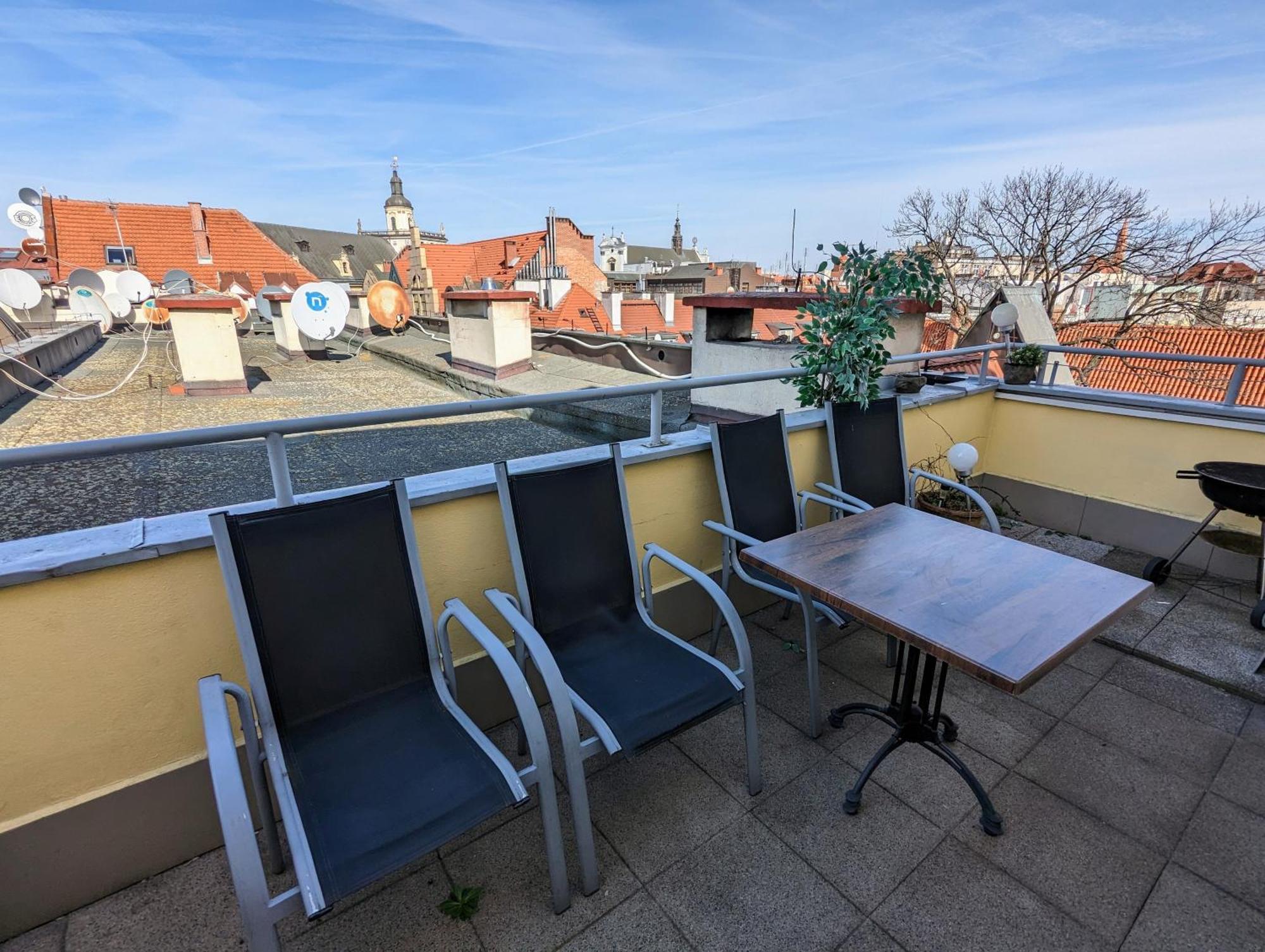 3-Bedroom Apt In Town Square Breslávia Exterior foto